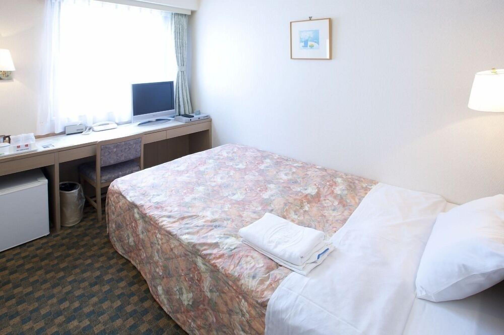 เพิร์ล โฮเต็ล คาไซ Hotel โตเกียว ภายนอก รูปภาพ